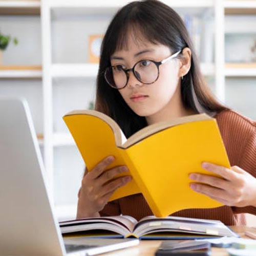 Artes y Literatura